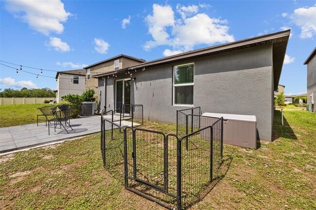 Building Photo - 5554 Blue Azure Dr