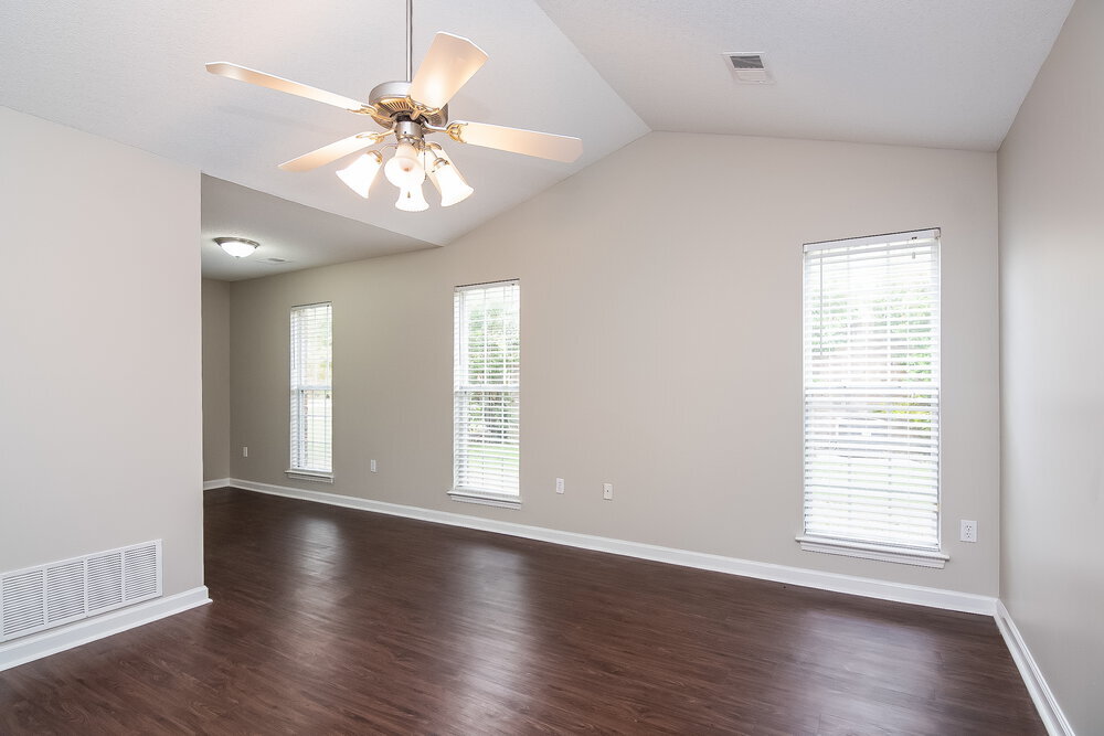 Building Photo - 748 Northwood West Cove