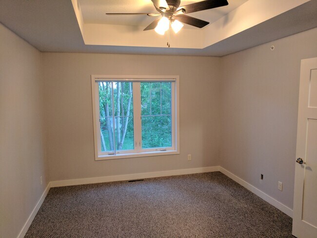 Building Photo - Tripoint Townhomes 224