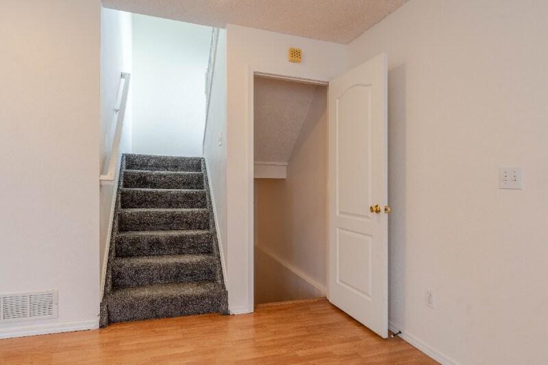 Building Photo - 6115 Fescue Dr