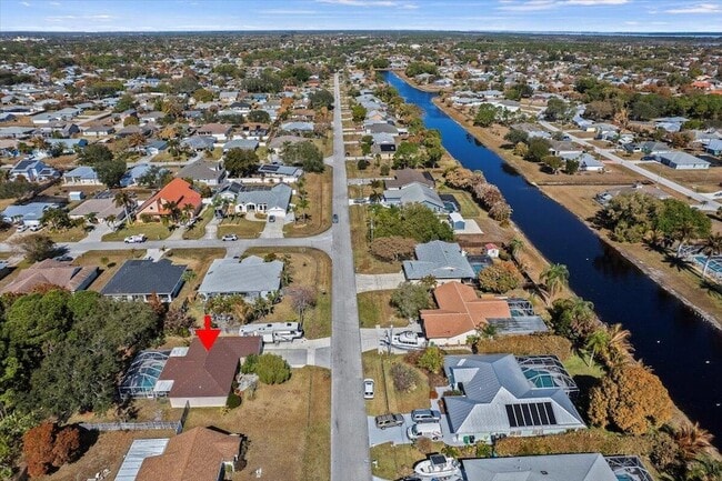 Building Photo - 1960 SE Bowie St