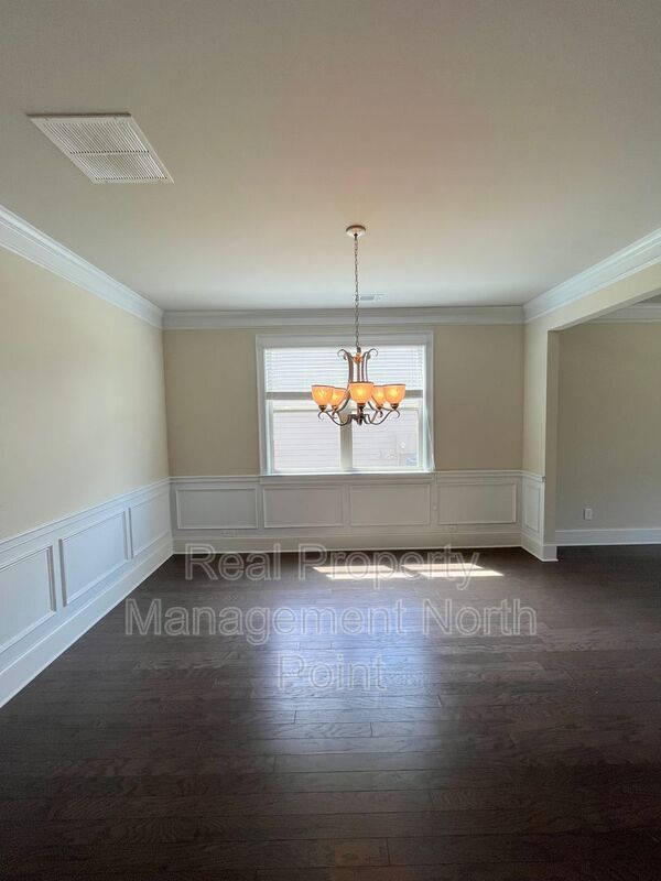 Building Photo - 184 Gray Trl