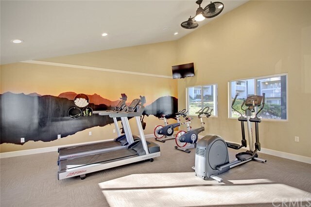 Building Photo - 1080 Grand Ave