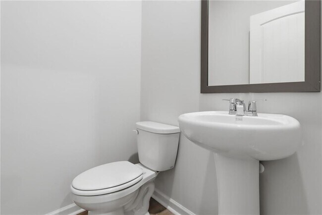Building Photo - 21 Berryville Dr