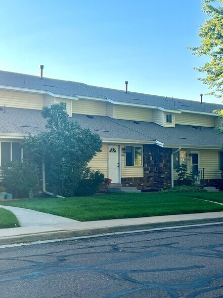 Building Photo - 1008 S Miller St