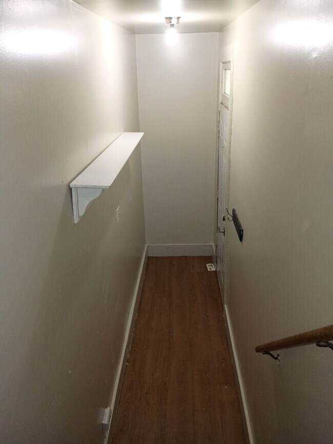 Building Photo - 107 Harrison Pl