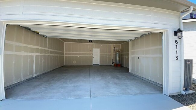Building Photo - Roe Street Townhomes