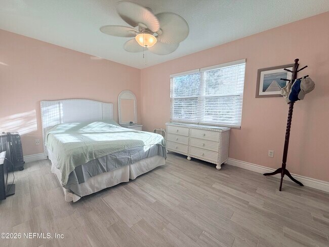 Building Photo - 131 Rio Del Mar St