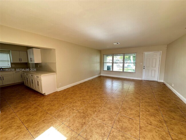 Building Photo - 180 Penn Way