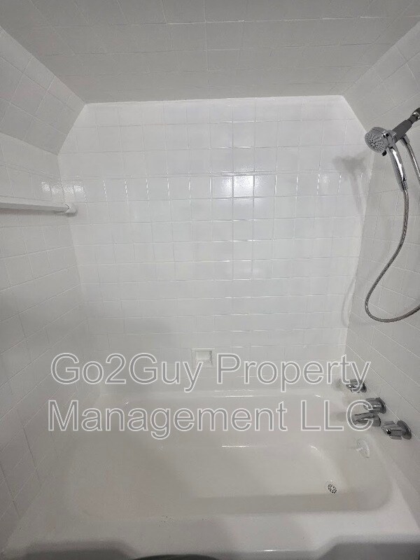 Building Photo - 5234 Berkshire St