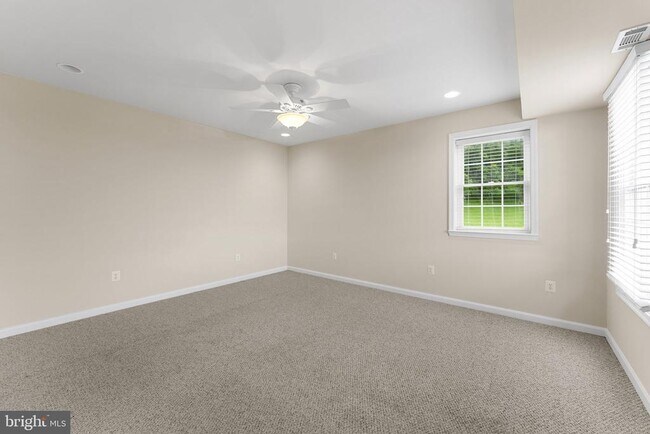 Building Photo - 16250 Short Hill Rd