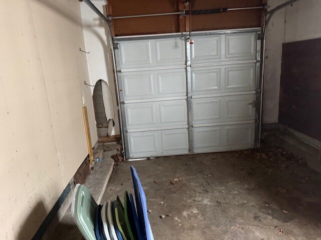 Building Photo - 54221 Maple Ln