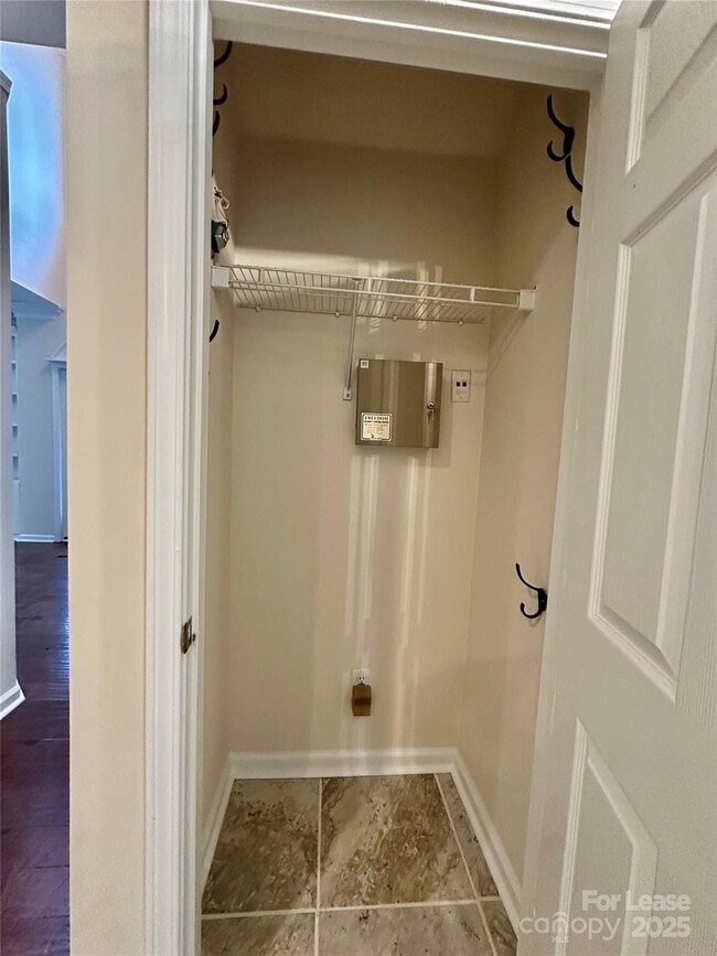 Building Photo - 126 Lake Davidson Cir