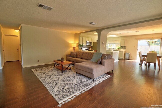 Building Photo - 7138 Valewood View