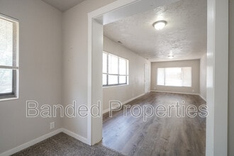 Building Photo - 276 W 700 N