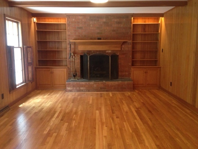 Building Photo - 4 BR home in NW school district--Lawn Serv...