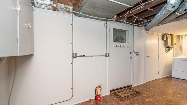 Building Photo - 1205 Miller Ave