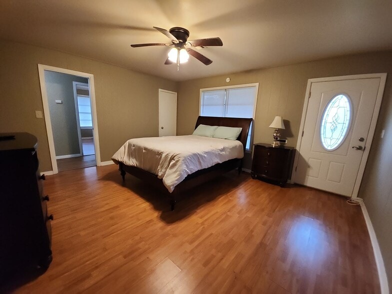 Building Photo - 701 Grigsby Ave