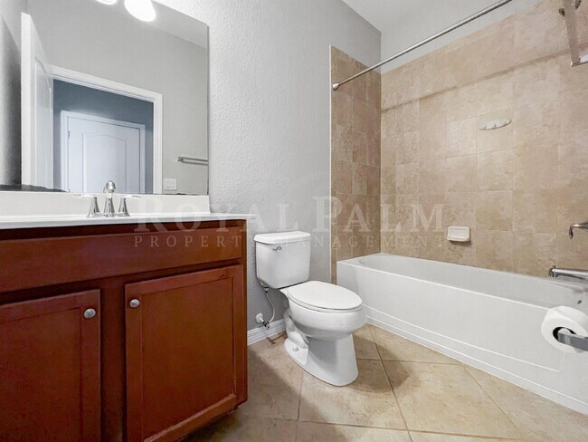 Building Photo - Spacious 4 Bedroom Home for Rent in Fort Myers!