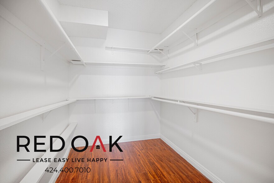 Building Photo - 4320 S Centinela Ave
