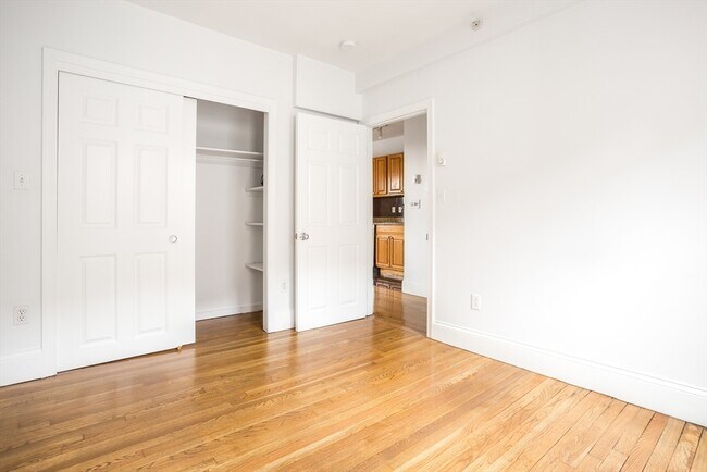 Building Photo - 90 Warrenton St