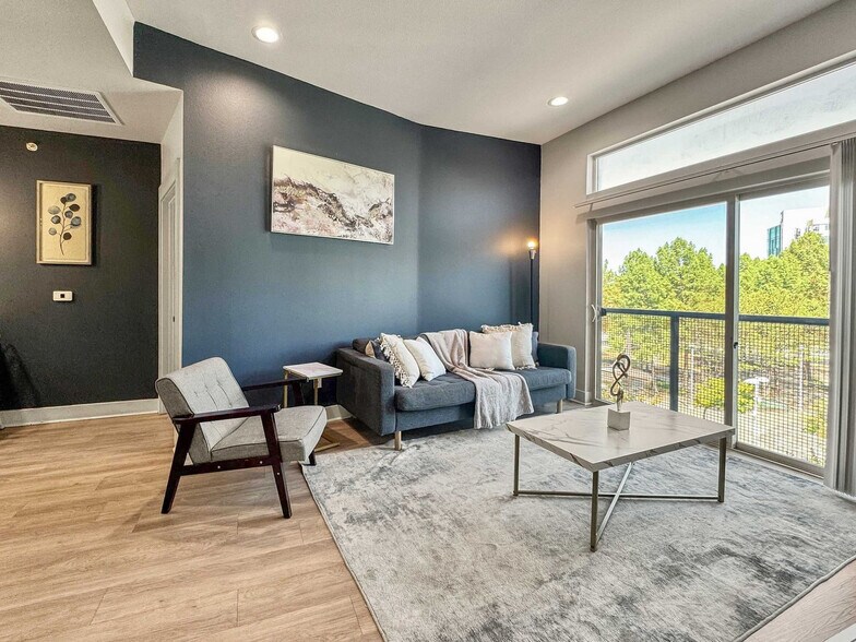 Building Photo - 2901 Indiana St