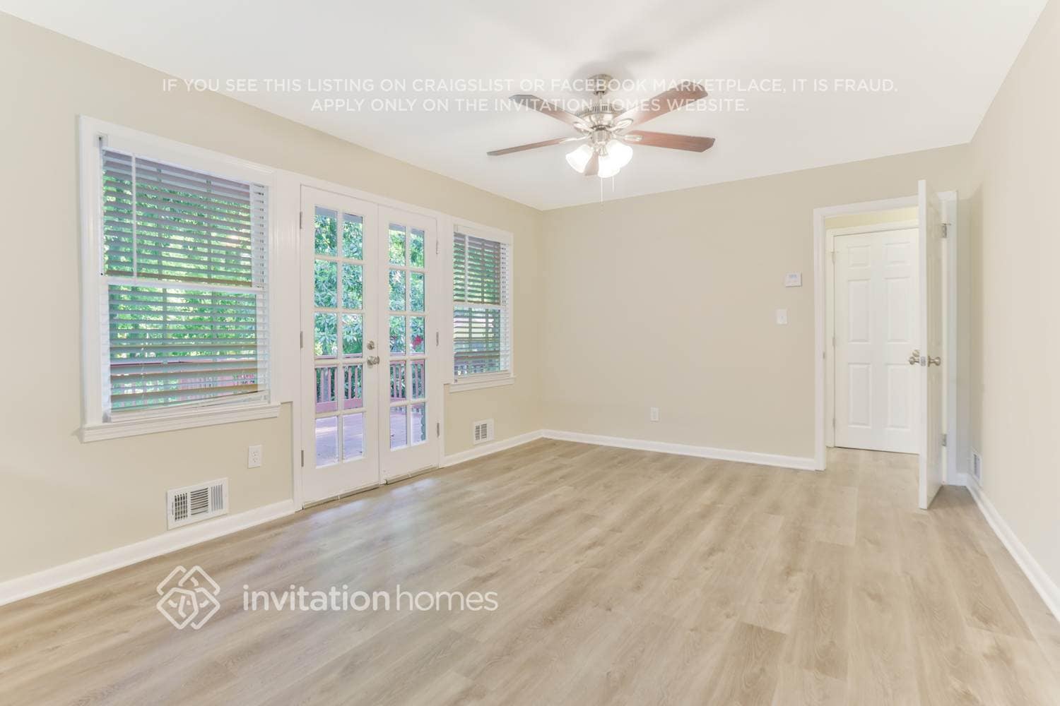 Building Photo - 1060 Canterbury Dr