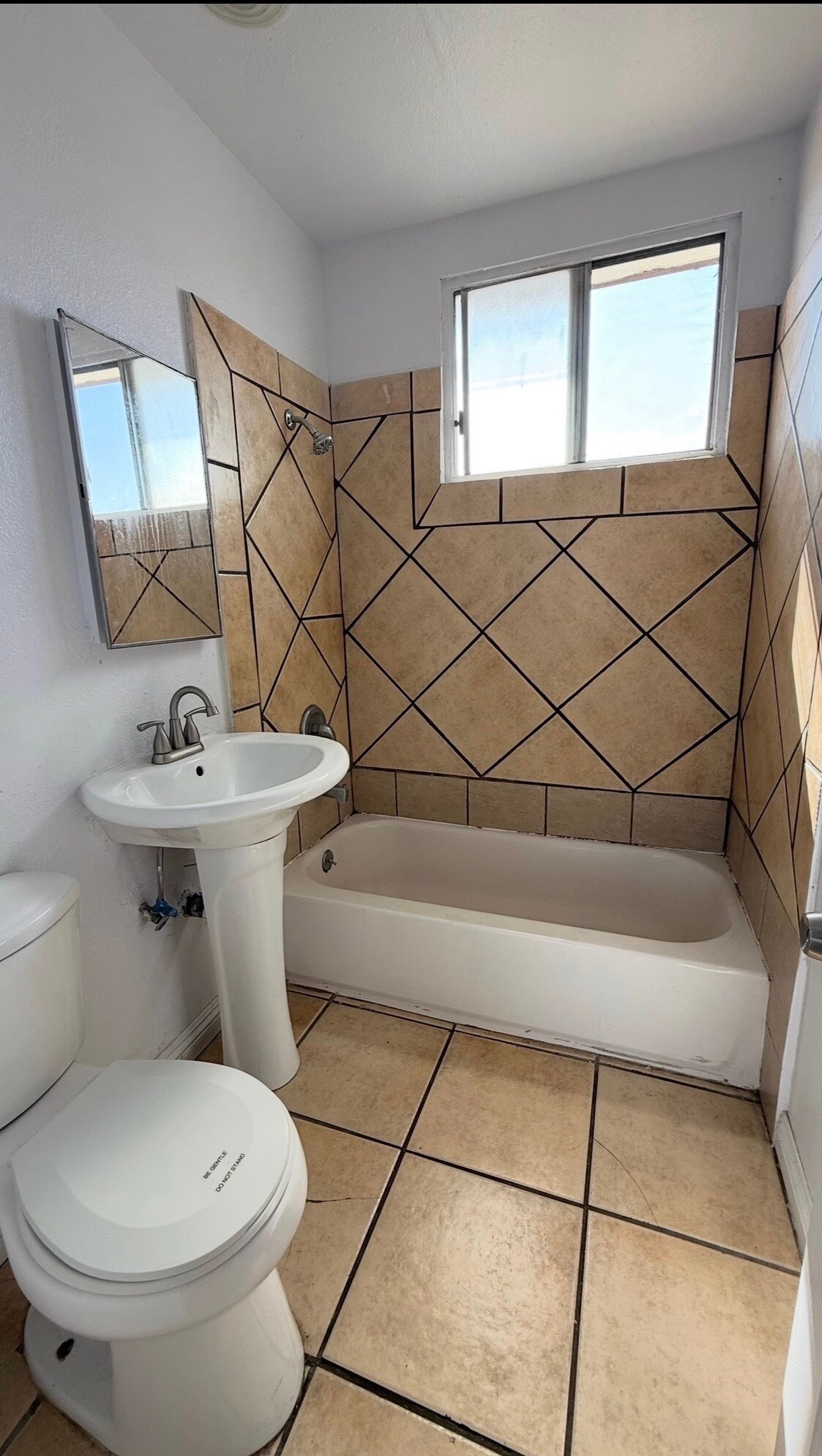 Building Photo - 124 1/4 W 95th St