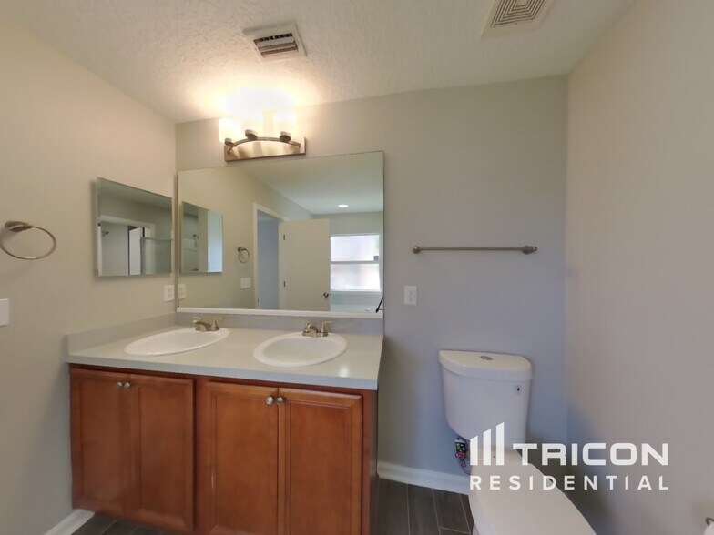 Building Photo - 75177 Brookwood Dr