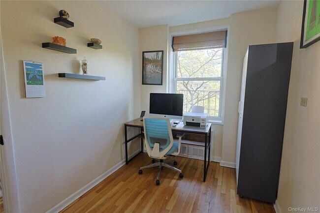 Building Photo - 5730 Mosholu Ave