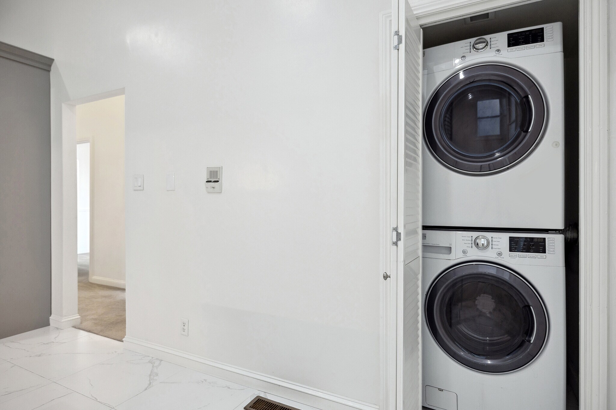 Building Photo - 1406 Post St