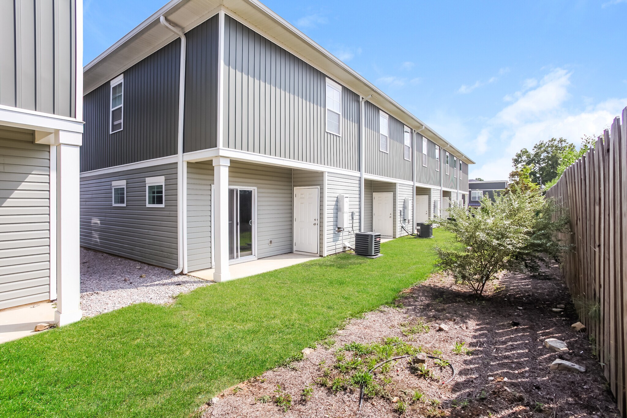 Building Photo - 258 Duck Grv Wy