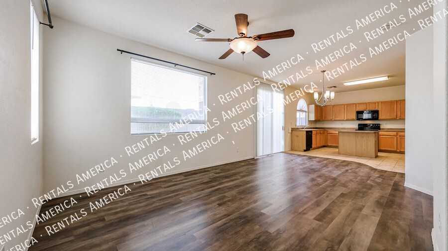 Building Photo - 1110 E Coppola St