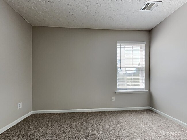 Building Photo - 1217 Andrews Dr