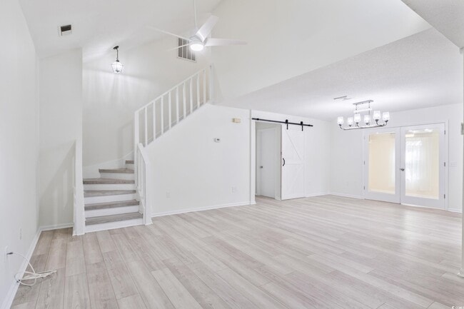 Building Photo - 2112 Brunswick Cir