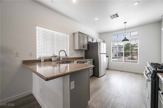 Building Photo - 2306 Reading Hills Ave