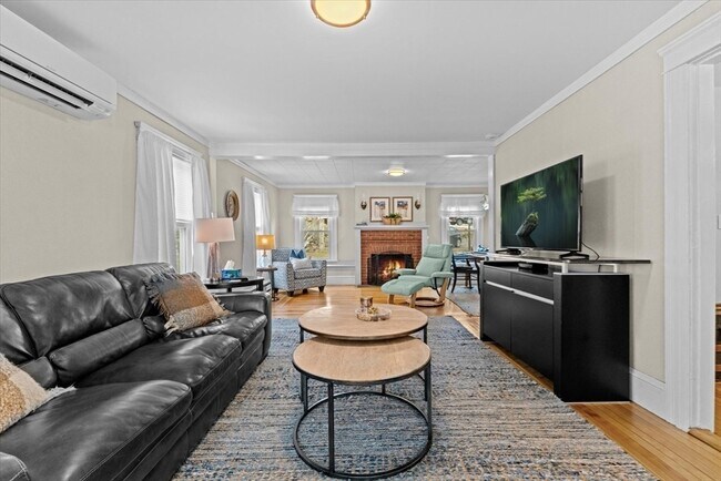 Building Photo - 6 Davis Way