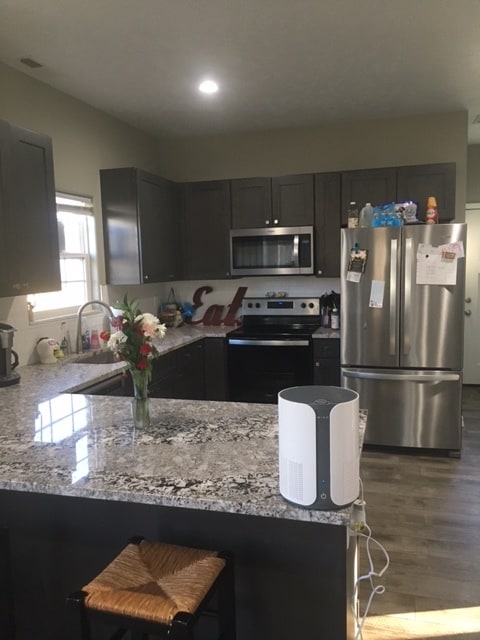 Building Photo - 1300 W Walnut St