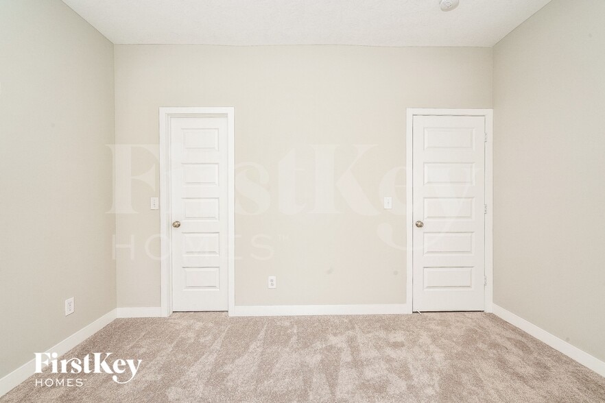 Building Photo - 3602 Chalmers Dr