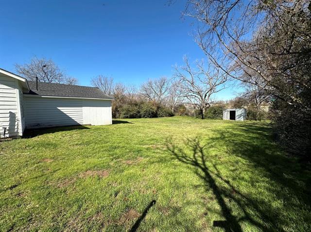 Building Photo - 1210 Lindsey St