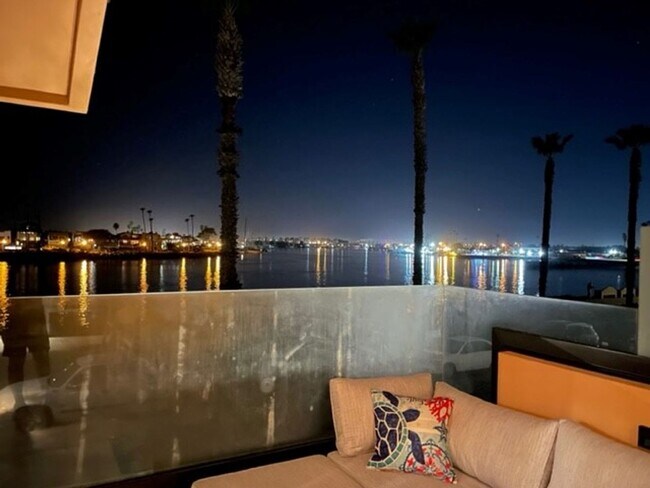Building Photo - 2524O- Amazing Waterfront | FURNISHED