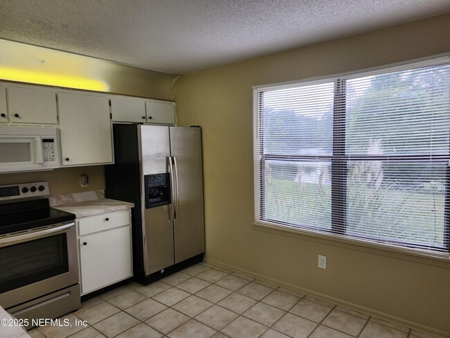 Building Photo - 3309 Donzi Way W