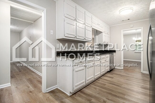 Building Photo - 117 Belair Ln