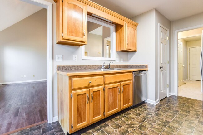 Building Photo - 3886 Stella Dr