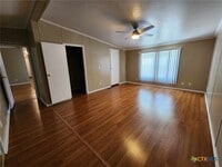 Building Photo - 922 Ashwood Dr