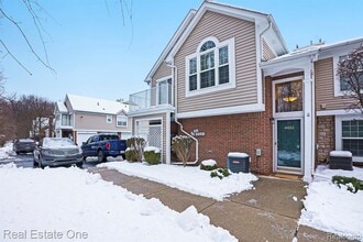 Building Photo - 44882 Marigold Dr