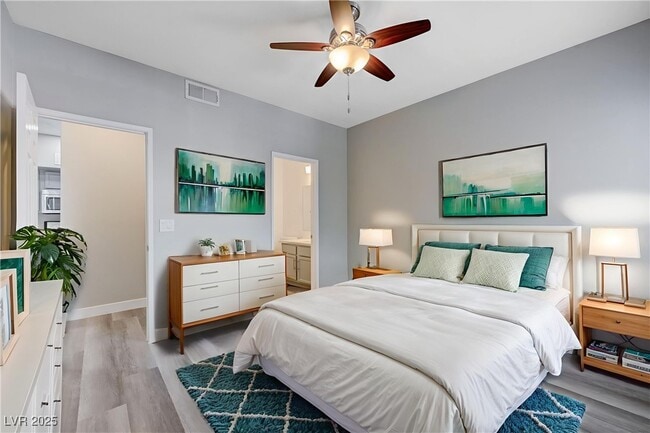 Building Photo - 2615 W Gary Ave