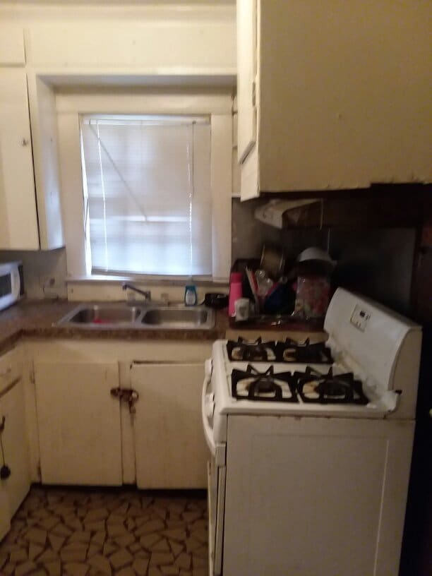 Building Photo - 1006 S 2nd St