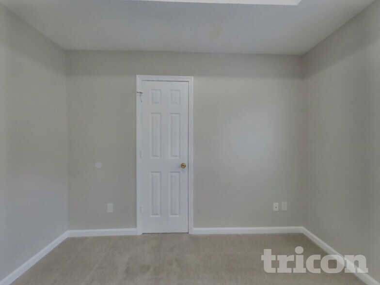 Building Photo - 5431 Sapphire Cir