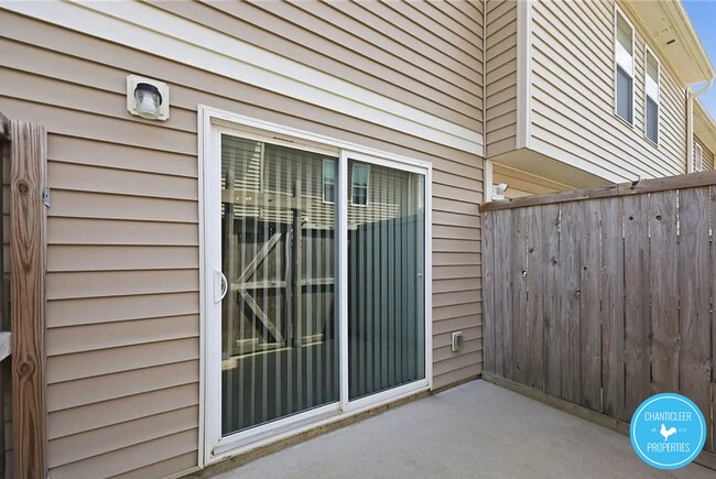 Building Photo - 2654 Middle Br Bnd